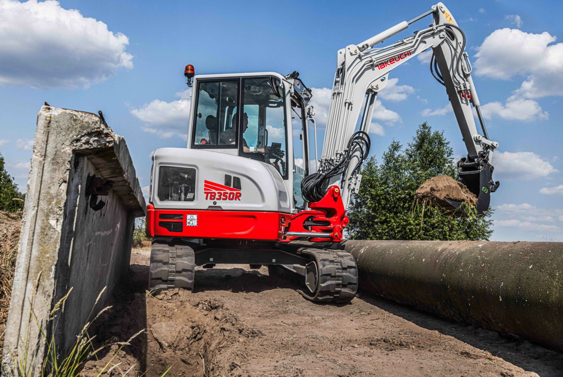 Takeuchi TB350R 3,5 ton minigraver op werf